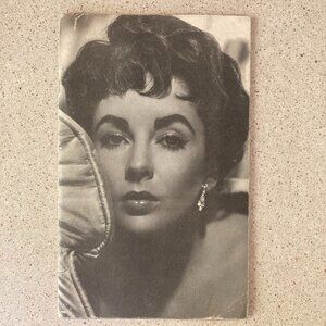 Playbill / Program FILM SOCIETY OF LINCOLN CENTER A TRIBUTE TO ELIZABETH TAYLOR